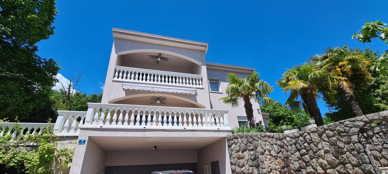 Luxury Apartment Isabel Volosko Exterior foto